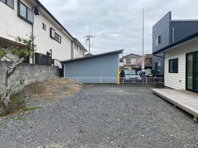 校庭のような山砂のお庭 スタッフブログ リーフガーデン 埼玉県越谷市 エクステリア 外構 お庭工事のブログ